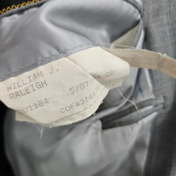 Tom James 44S 40x26 Gray Striped 2-Button Suit R458 - Picture 13 of 15